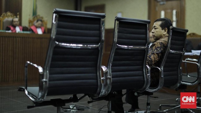 Ketua DPR Setya Novanto ditanya soal kepemilikan saham PT Murakabi Sejahtera yang juga ikut tender proyek pengadaan e-KTP pada 2011.