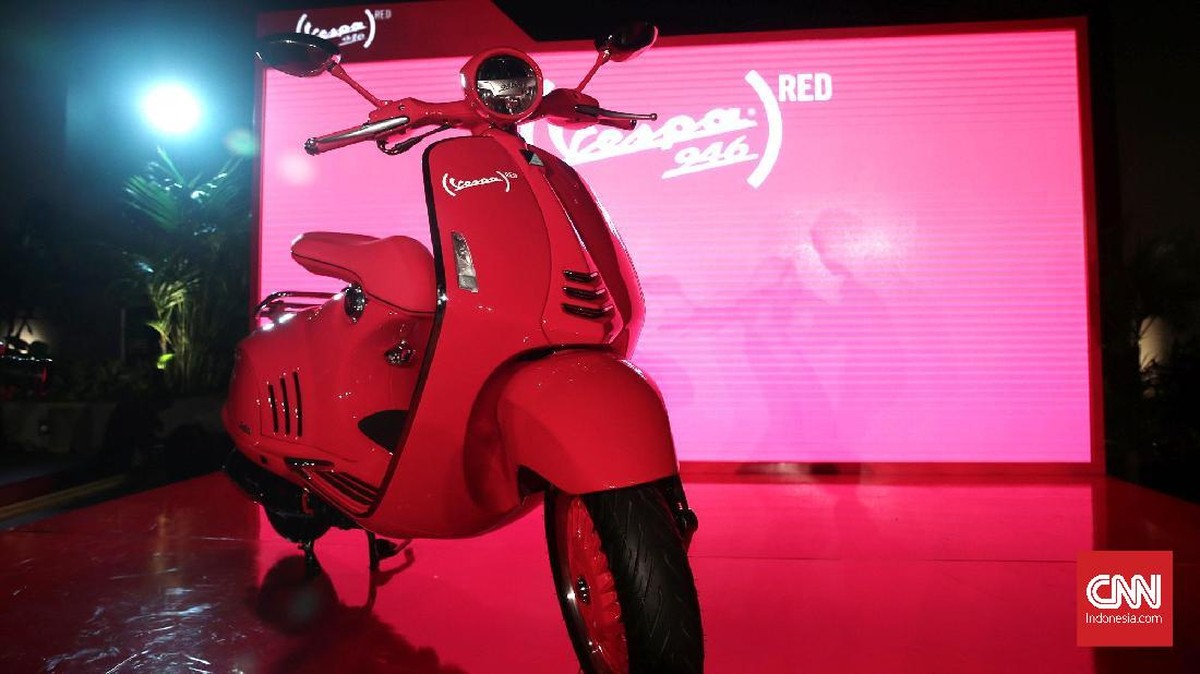 FOTO: Uniknya Vespa 946 Red yang Berharga Ratusan Juta