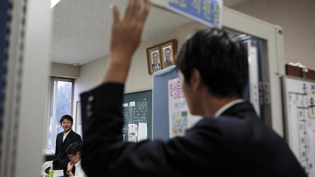 FOTO: Potret Pemimpin Korea dan Ancaman Kematian di Sekolah