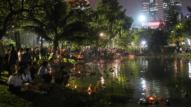 FOTO: Habis Gelap Terbitlah Terang di Thailand