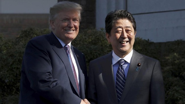 Jepang mempertimbangkan pertemuan puncak antara Perdana Menteri Shinzo Abe dengan pemimpin Korea Utara Kim Jong-un.