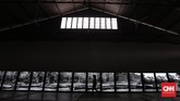 FOTO: Menyesap 'Jiwa' di Jakarta Biennale 2017 Seni rupa tak hanya lukisan atau patung. Di Jakarta Biennale 2017, panca indera dimanjakan oleh beragam kesenian bertema 'jiwa'.