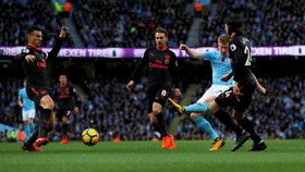 Manchester City Unggul 1-0 Atas Arsenal di Babak Pertama