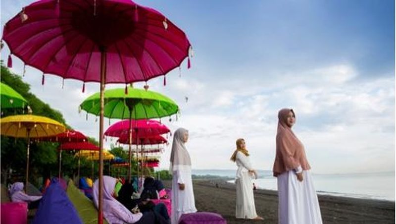 Kementerian Pariwisata (Kemenpar) menyadari arti penting wisata halal atau family friendly tourism untuk mendorong industri pariwisata Indonesia.