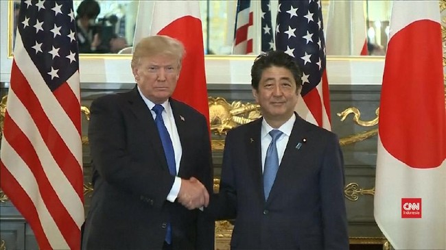 Surplus neraca dagang Jepang dengan Amerika Serikat mencapai US$5,5 miliar pada Juli lalu. Surplus tersebut naik 15,6 persen secara tahunan.