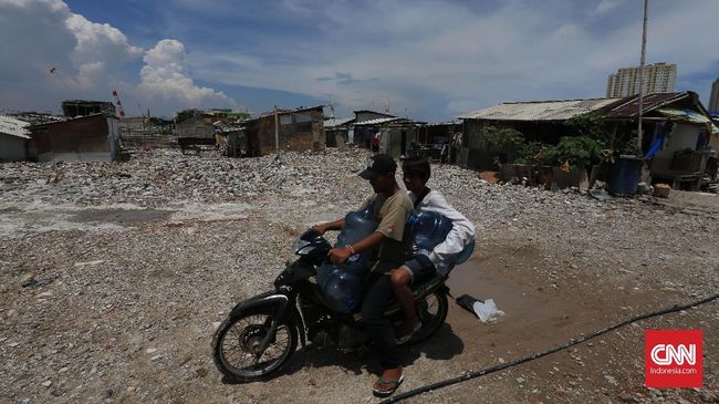 ADB Laporkan 22 Juta Orang Kelaparan di Era Jokowi ADB melaporkan 22 juta orang Indonesia masih menderita kelaparan. Jumlah ini mencapai 90 persen dari penduduk miskin RI sebanyak 25,14 juta jiwa.