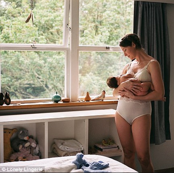 <p>Meski berubah, tubuh bundalah yang jadi tempat si kecil tumbuh hingga 'mengantarkannya' lahir ke dunia. (Foto: Lonely Lingerie via Daily Mail)</p>