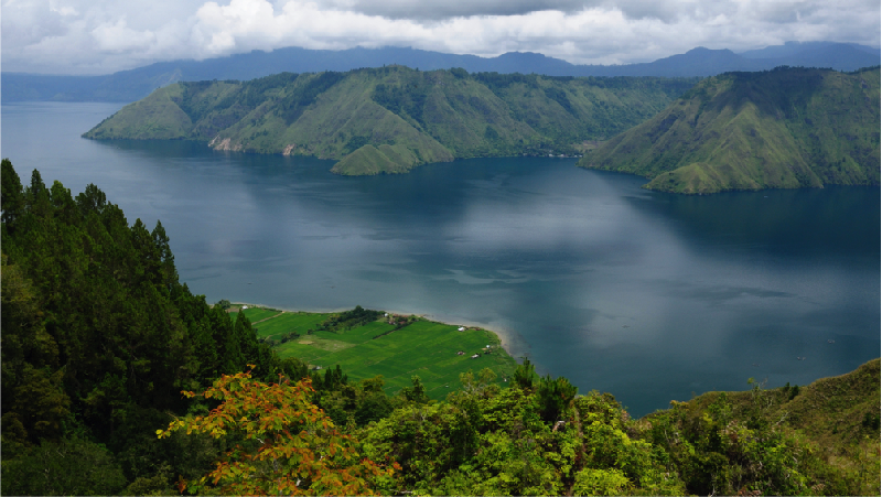 Strategi Menteri Pariwisata Arief Yahya mendorong Bandara Silangit menjadi bandara internasional guna meningkatkan kunjungan wisman ke Danau Toba.