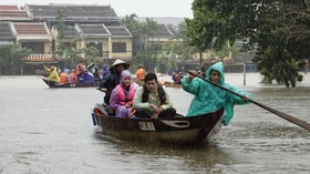 Banjir dan Tanah Longsor Tewaskan Tiga Orang di Vietnam Utara