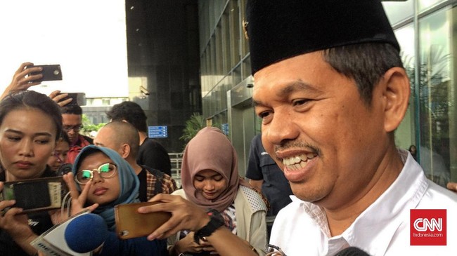 Dedi Mulyadi menjadi prioritas Golkar untuk diusung dalam Pilgub Jabar 2018. Dedi, ketua DPD Golkar Jabar itu mulai mendekati PKB untuk kemungkinan koalisi.