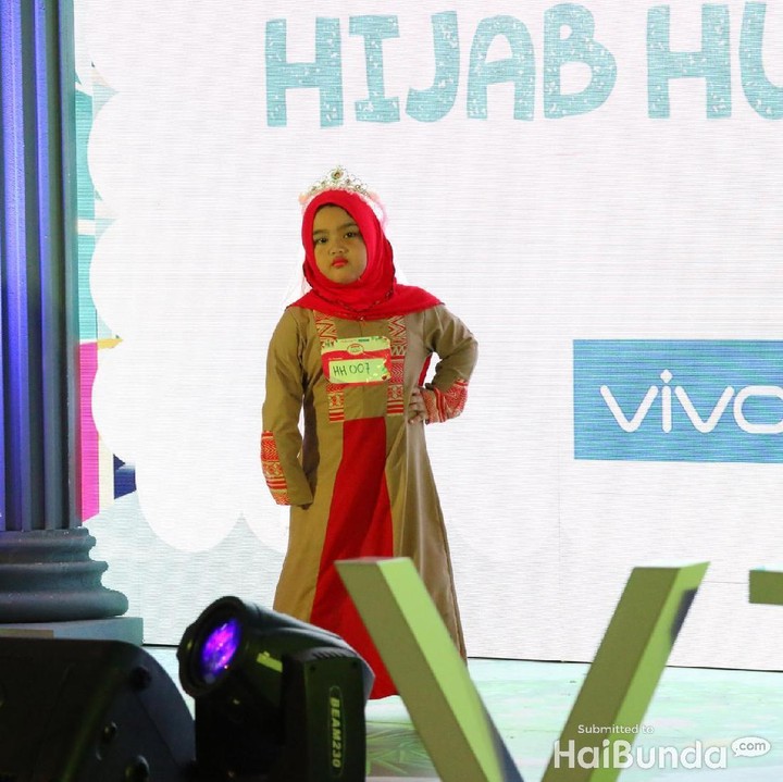 Cekrek! Pose dulu bentar ya.