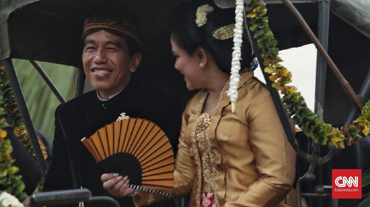 FOTO: Kereta Kencana Bawa Kahiyang Bak Putri Raja