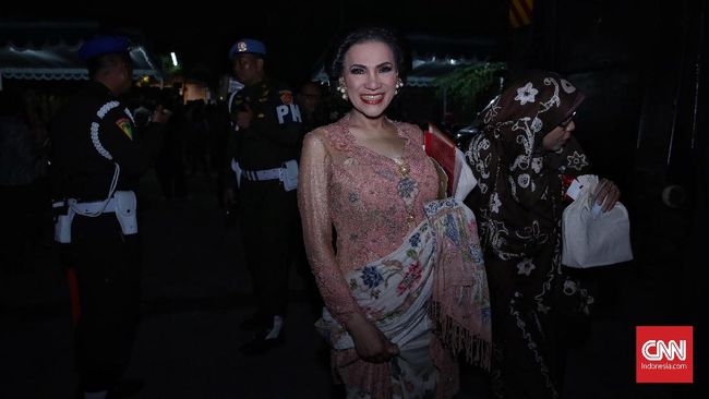 Hilang Kesadaran, Dorce Gamalama Dirawat di RS