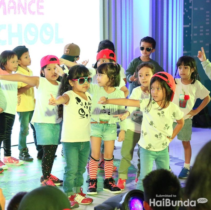 <p>Lucunya melihat anak-anak dari Early Step School ini nge-dance.</p>