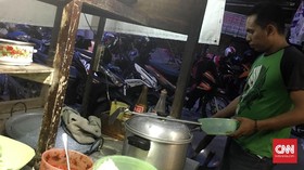 Pedagang Bakmi Raup Untung Besar dari Pernikahan Kahiyang