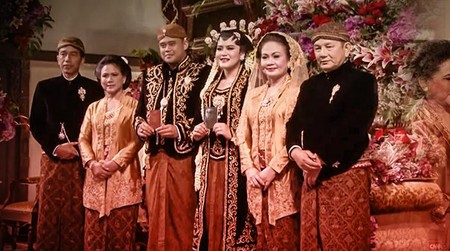 Pernikahan Kahiyang-Bobby