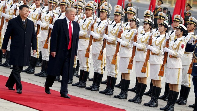 Presiden AS Donald Trump mengaku siap memberlakukan tarif impor baru pada produk China jika tak mencapai kesepakatan dengan Presiden Xi Jinping dalam KTT G20.