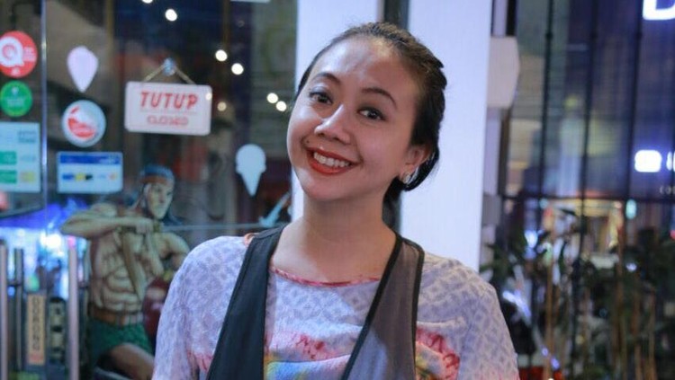 Anak keduanya didiagnosis katarak, Asri Welas ingin berbagi kebahagiaan untuk anak-anak yang mengalami hal sama dengan putranya.