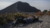 FOTO: Mendaki Gagahnya Gunung Merapi Hingga saat ini, masih banyak pendaki dari dalam dan luar negeri yang penasaran datang ke Gunung Merapi di Boyolali, Jawa Tengah.
