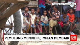 Pemulung di Kupang Bangun Sekolah Gratis