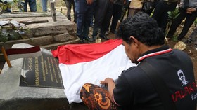Bendera Merah Putih di Makam Tan Malaka Hilang