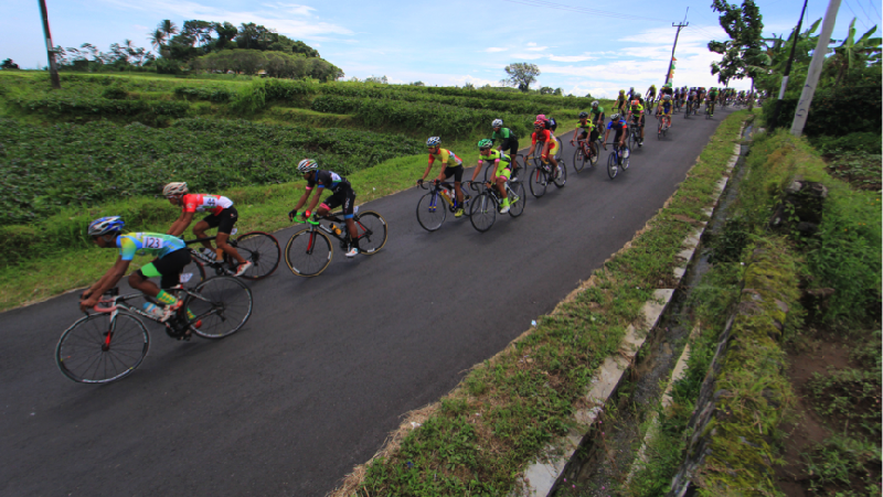 Event balap sepeda berbalut pariwisata Tour de Linggarjati (TdL) 2017 siap digelar pada 1-3 Desember di Kabupaten Kuningan, Jawa Barat.