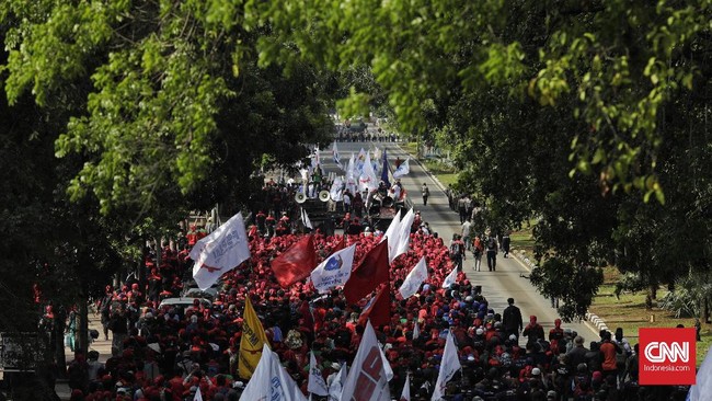 Sebanyak 30 orang akan menggelar unjuk rasa di depan Istana Negara dalam rangka Hari Buruh Internasional, 1 Mei, karena percaya paprol tak perjuangkan buruh.