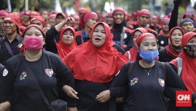 Buruh Rela Gaji Dipotong Ikut Demo Daripada UMP Turun