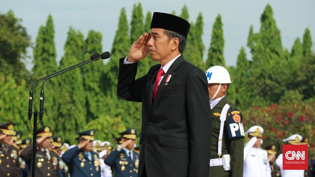 DPR membebaskan pilihan Presiden Jokowi untuk menentukan asal matra calon panglima TNI pengganti Gatot Nurmantyo yang akan segera masuki masa pensiun.
