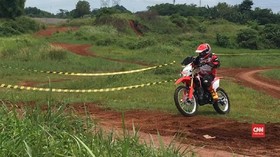 VIDEO: Melihat Ketangguhan Motor Trail Honda CRF150L
