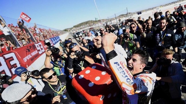 Pebalap Repsol Honda, Marc Marquez, menobatkan diri menjadi pebalap asal Spanyol tersukses dalam sejarah kelas primer Grand Prix dan MotoGP.