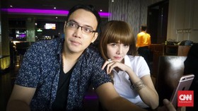 Sandy Tumiwa Tak Gusar Calon Istrinya Masuk Katalog Alexis