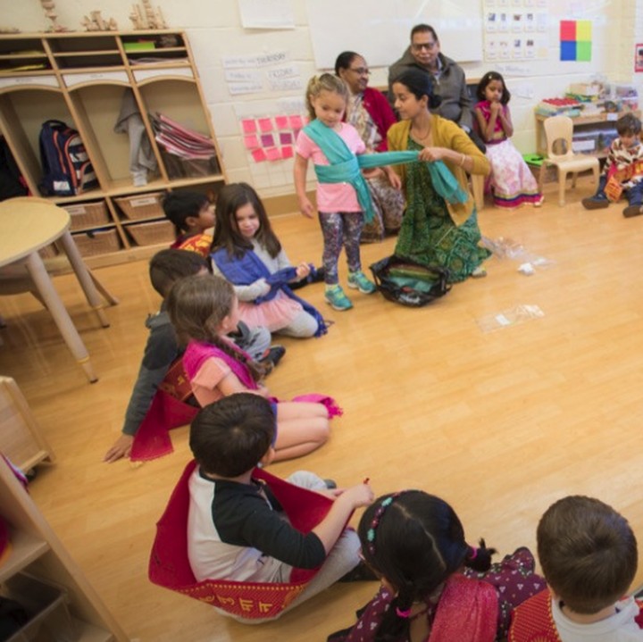 <div>Di Horace Mann School yang biaya full day-nya sebesar Rp 657 juta per tahun, hari raya dari negara lain juga dirayakan, contohnya Hari Raya Diwali dari India. (Foto: Flickr/ HoraceMannSchool)</div><div> </div>