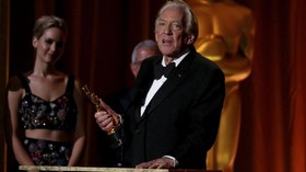 Piala Oscar Sudah Disebar ke Lima Sineas