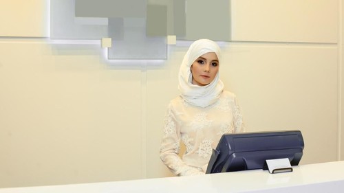 Kisah Para Pekerja Hotel Malaysia yang Dilarang Berhijab Makara Viral Kisah Para Pekerja Hotel Malaysia yang Dilarang Berhijab Makara Viral