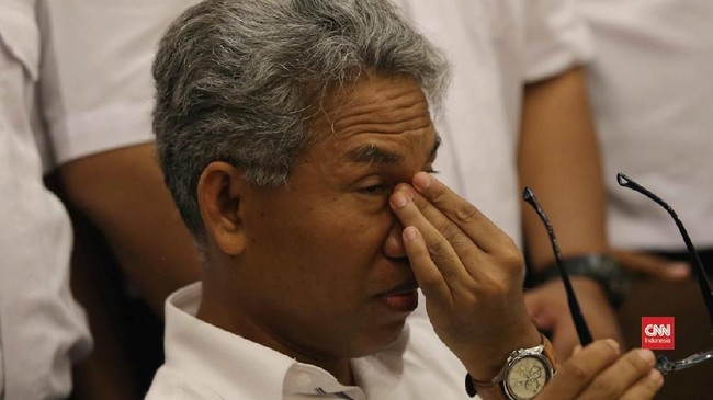 Buni Yani mengeluarkan curahan hatinya di depan peserta Kongres Nasional Alumni 212 di Jakarta pada Jumat (1/12).