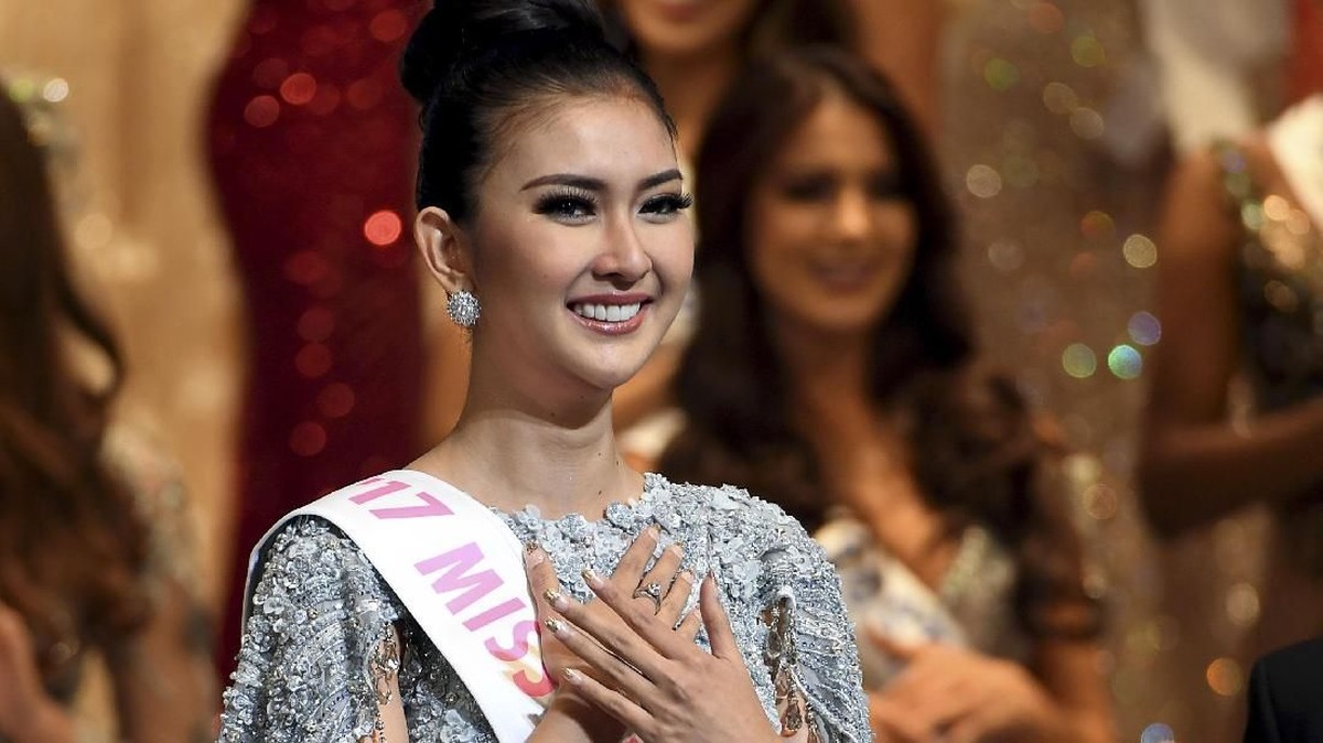 FOTO: Tangis Haru Kevin Lilliana, Miss International 2017