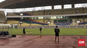 Pedagang Menyayangkan Piala Asia U-19 Tak Digelar di Cikarang