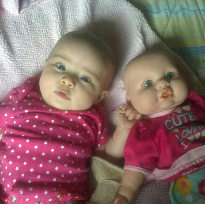 <p>Eits, ini bukan anak kembar ya. He-he-he. (Foto: Instagram/ @missy_aaliyah)</p>