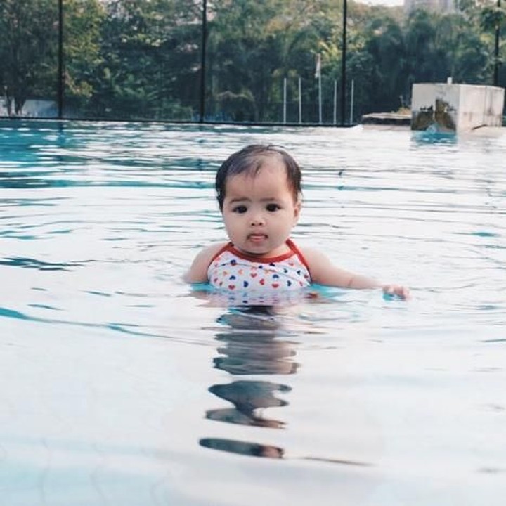 <p>Mikaila, anak dari Ricky Harun dan Herfiza juga nggak kalah hits lho. Follower Instagram-nya hingga kini 402 ribu. (Foto: Instagram/mikailaakyza)</p>