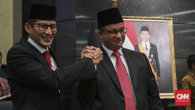 Presiden PKS Soal Pilpres 2024: Duet Anies-Sandi Keniscayaan Presiden PKS Ahmad Syaikhu tiba-tiba menyinggung pasangan Anies Baswedan-Sandiaga Uno saat bicara mengenai Pilpres 2024.