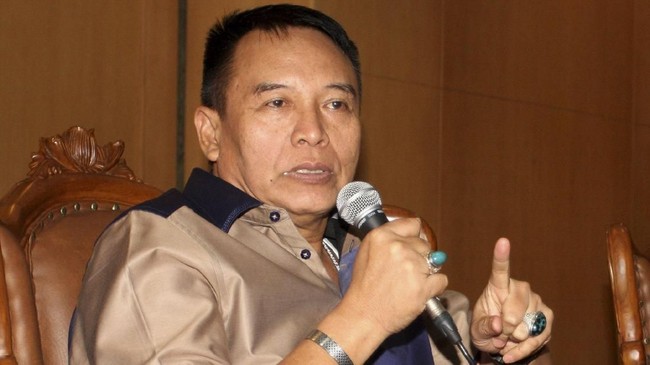 Calon Panglima TNI harus segera diusulkan untuk segera diproses di DPR sebelum Panglima saat ini Jenderal Gatot Nurmantyo pensiun pada Maret mendatang.