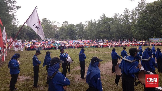 Di Jumbara PMR tentu saja ada kendala yang akan menghambat kegiatan, salah satunya hujan. Ketika hujan turun maka segala aktivitas akan terhambat.