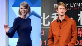 Taylor Swift Ungkap Cerita di Balik Kolab dengan Joe Alwyn