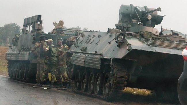 Kerahkan Tank ke Ibu Kota, Jenderal Zimbabwe Dituduh Kudeta