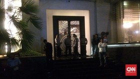 Petugas KPK Datangi Kediaman Setya Novanto