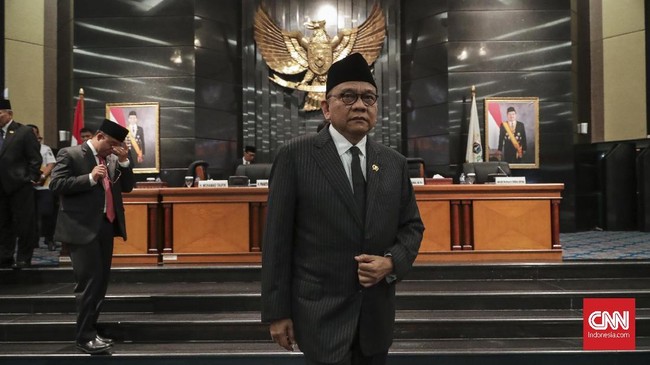 Pemprov dan DPRD DKI sepakat menghapus dana hibah untuk Dewan Perwakilan Daerah Jakarta yang dialokasikan mencapai Rp1,5 miliar dalam RAPBD 2018.