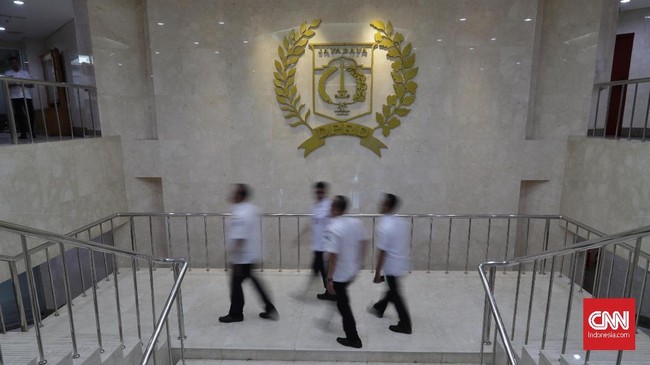 Pelapor dugaan suap atau jual beli jabatan di lingkungan Pemprov DKI Jakarta, tidak akan dikenakan sanksi dan statusnya adalah korban tindak pemerasan.