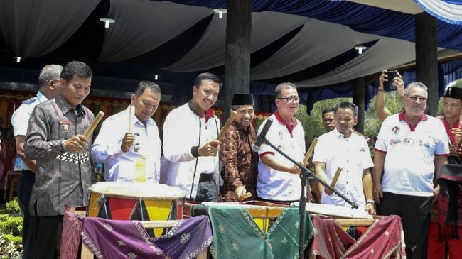 Menpora Imam Nahrawi mengajak para pemuda Indonesia untuk menjauhi narkoba dan menjaga kesatuan NKRI saat membuka Jambore Pemuda Indonesia 2017, Kamis (16/11).