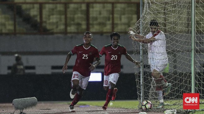 Winger Timnas Indonesia, Osvaldo Haay berharap urusan kontrak bersama klub barunya rampung sebelum Natal. Rencananya, pekan ini Osvaldo tanda tangan kontrak.